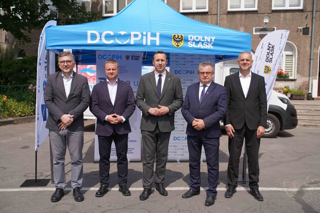 Na dolnośląskie drogi wyjedzie „Wąsobus”