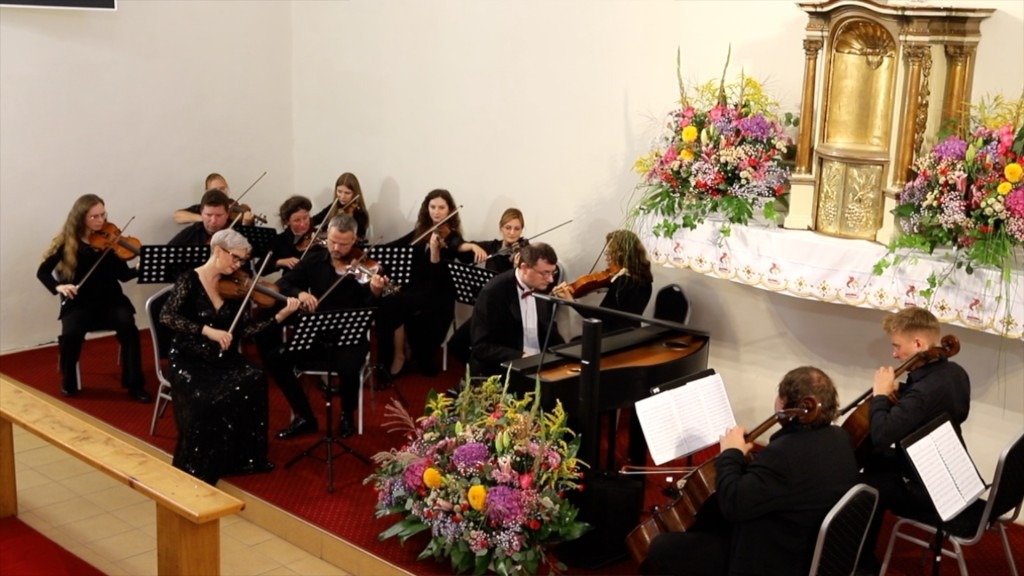 Koncert Chopinowy w Janowicach Wielkich cieszył się w wielka frekwencją