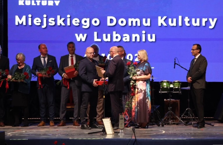 Filary Kultury w Lubaniu z okazji 80 lat działalności Miejskiego Domu Kultury