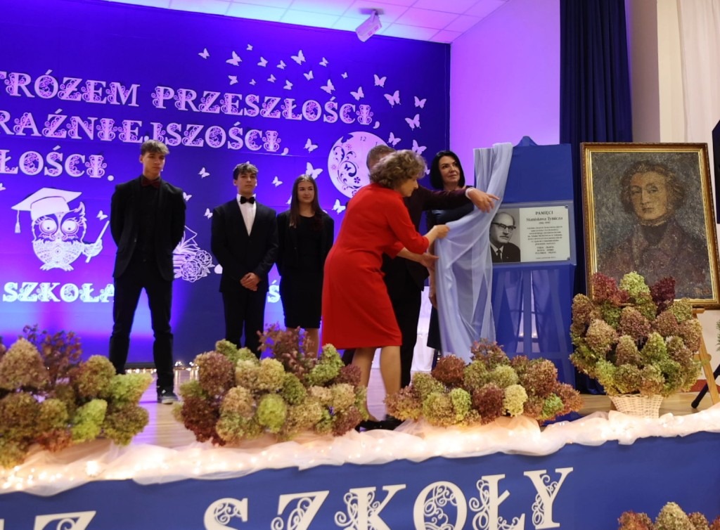 jubileusz — 80-lecie liceum w Lubaniu i Aula Stanisława Tymicza