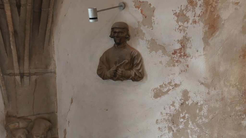 Popiersie Tomasza Lindenera - najcenniejsza płaskorzeźba w ratuszu lwóweckim