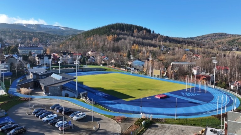 Najbardziej usportowiony powiat — karkonoska młodzież otrzymała zasłużony laur