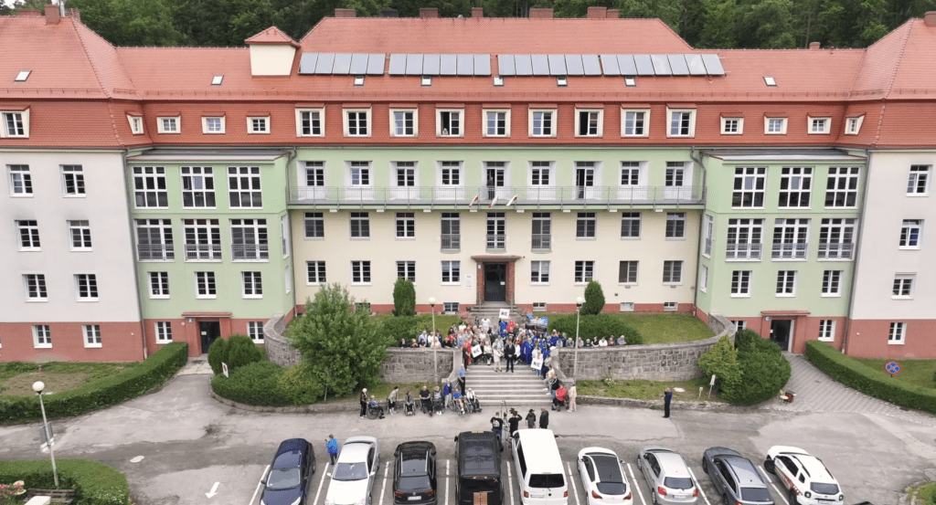 Nie chcemy połączenia! Szpital Rehabilitacyjny w Janowicach Wielkich mówi STOP