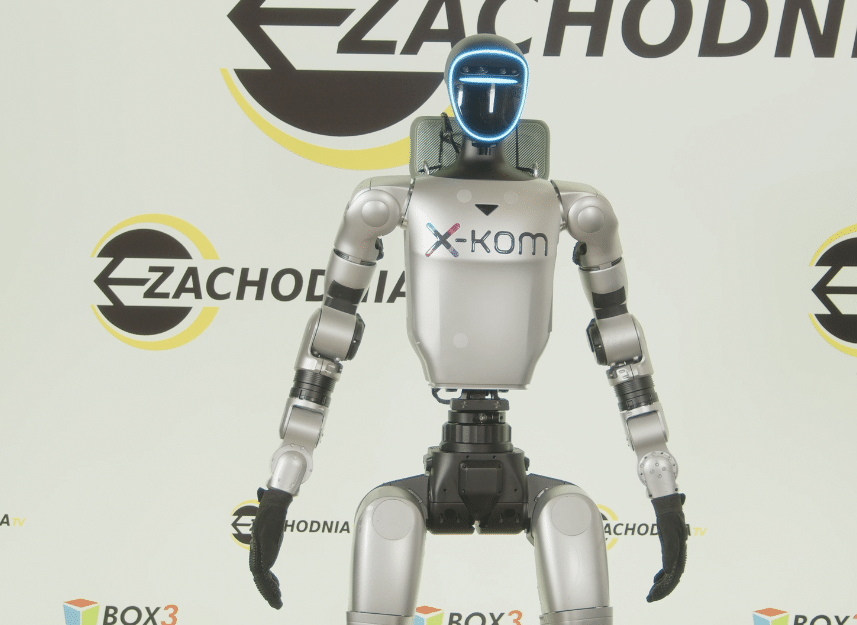 Zdjęcie przedstawia Robota X firmy X-KOM który udzielił wywiadu pt. Czy roboty zastąpią ludzi? Robot X w Zachodnia.tv