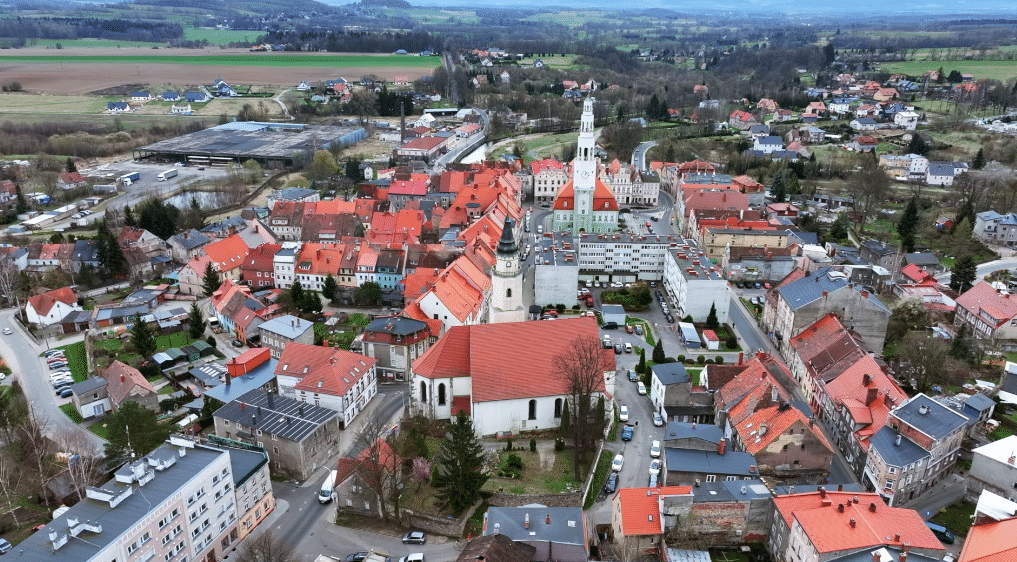 Widok na miasto Gryfów Śląski dotyczący newsa "Nowe przestrzenie kultury w Gryfowie Śląskim"